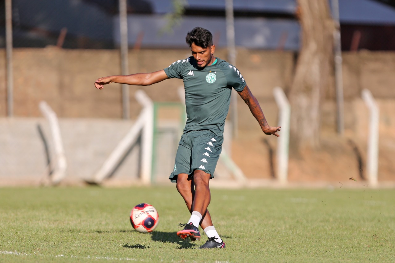 Após vitória sobre o Santo André, volante Índio destaca força do elenco do Guarani