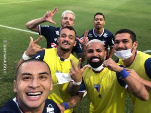 Fortaleza bate CRB e avança para as quartas de final