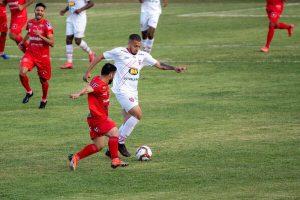 Após estreia pelo Villa Nova-MG, Pedro projeta futuro da equipe no Estadual