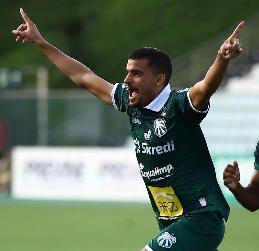 João Pedro exalta “grupo forte” da Caldense antes de decisão na Série D: “Focados”