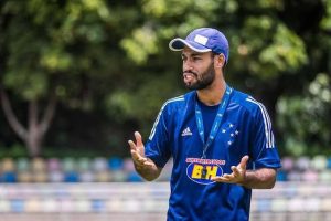 Treinador Jorge Victor comenta terceiro título do Corinthians no Brasileiro Feminino