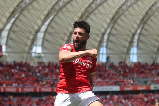 Yuri Alberto dá show, Internacional goleia Chapecoense pelo Brasileirão