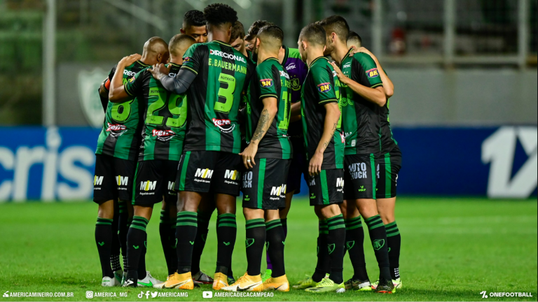 Unidos, o time do América-MG venceu o Grêmio no Brasileirão