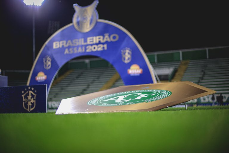 Chapecoense é a primeira equipe rebaixada para a Série B