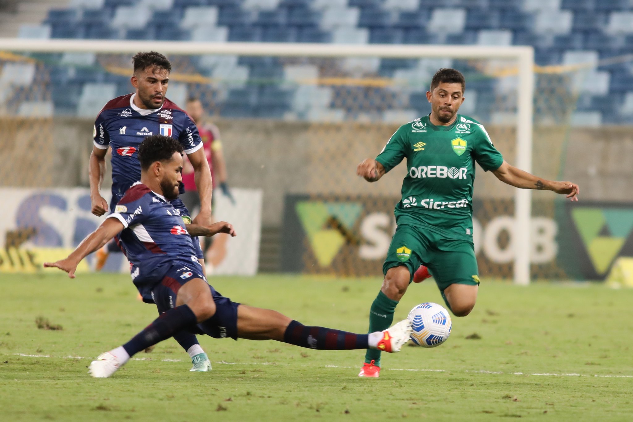 Cuiabá vence o Fortaleza e fica perto da permanência na Série A