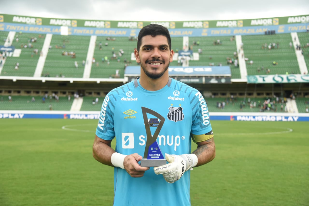 Santos sai na frente, mas sofre empate após pênalti do Guarani