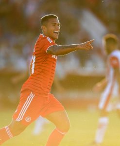 Internacional arranca empate contra o lanterna Guarany