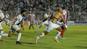 Ponte Preta vence o Náutico com gol único no final