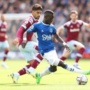 Everton vence o West Ham