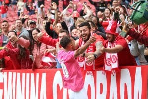 Internacional vence Goiás em jogo movimentado e volta à vice-liderança
