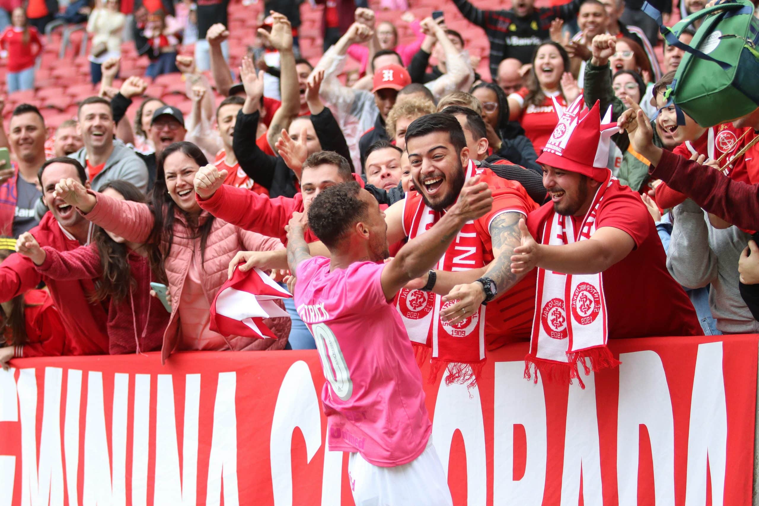 Internacional vence Goiás em jogo movimentado e volta à vice-liderança