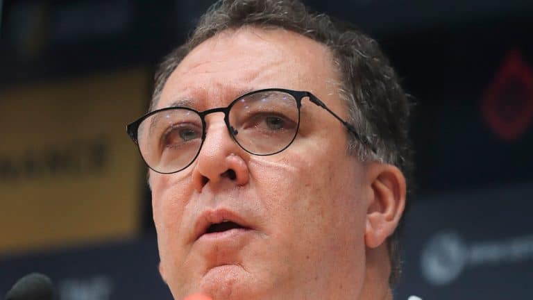 Ex-técnico do Santos rejeita acordo e clube vive drama nos bastidores