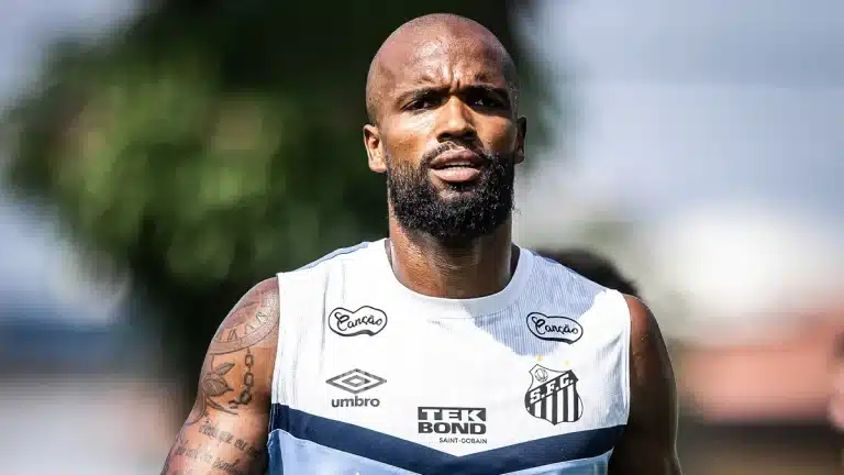 R$20 milhões: Como Messias pode evitar transfer ban do Santos?
