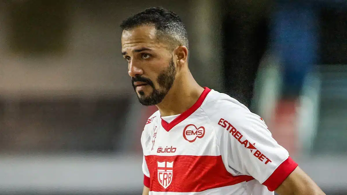 Proposta na mesa! Anselmo Ramon pode fechar com clube da Série A e deixar o CRB