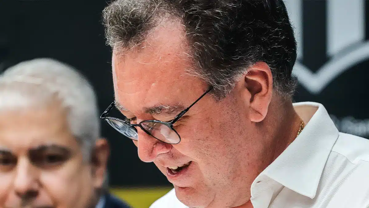 Vem novidade por aí! Sem transfer ban, Santos prepara o anúncio de 4 reforços