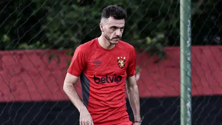 No Sport, Mariano Soso pode ganhar 2 reforços para a final do Pernambucano