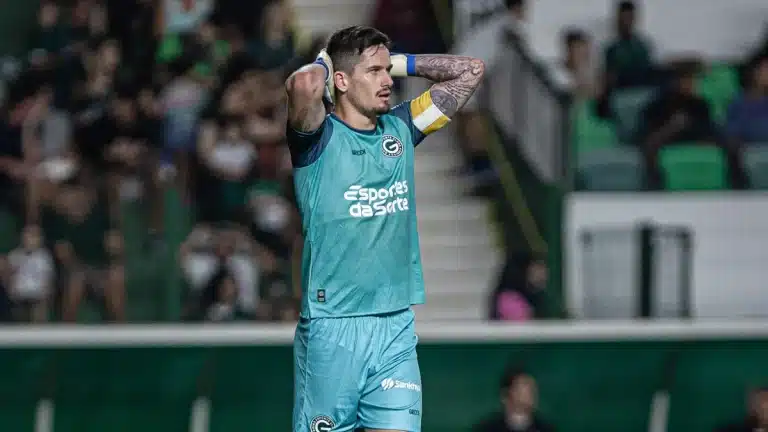 Problemão para Zanardi! Goiás pode começar a Série B com 3 desfalques de peso