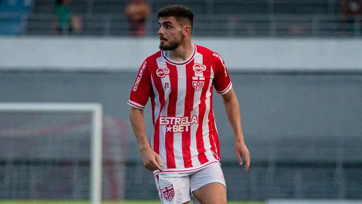Lesão séria! CRB perde zagueiro para o 2º jogo das finais do Campeonato Alagoano