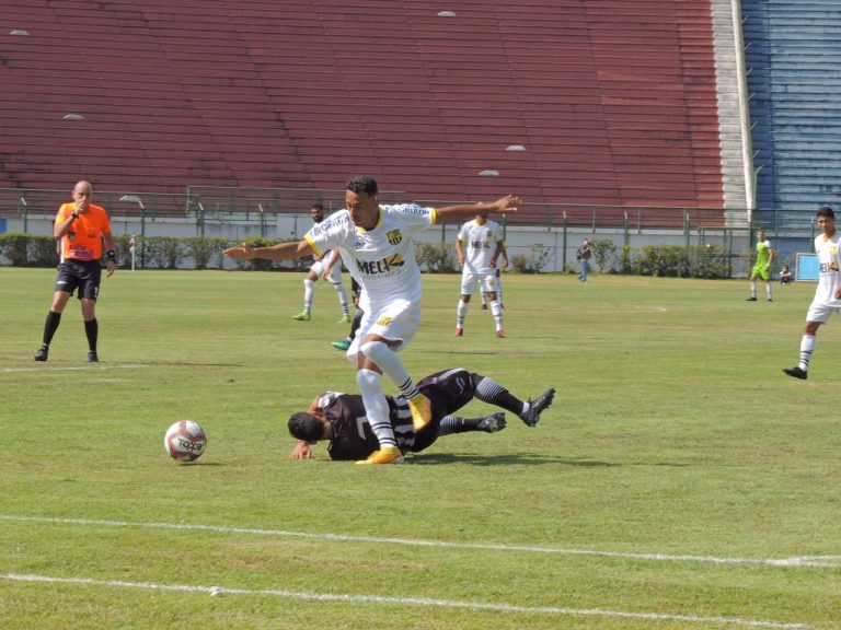 Maldonado prevê recuperação do Serranense no Módulo II do Mineiro e afirma: “lutar pelo título e acesso”